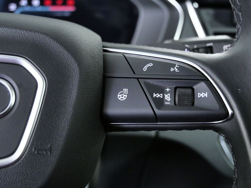 2022 Audi Q5 40 Premium Plus quattro