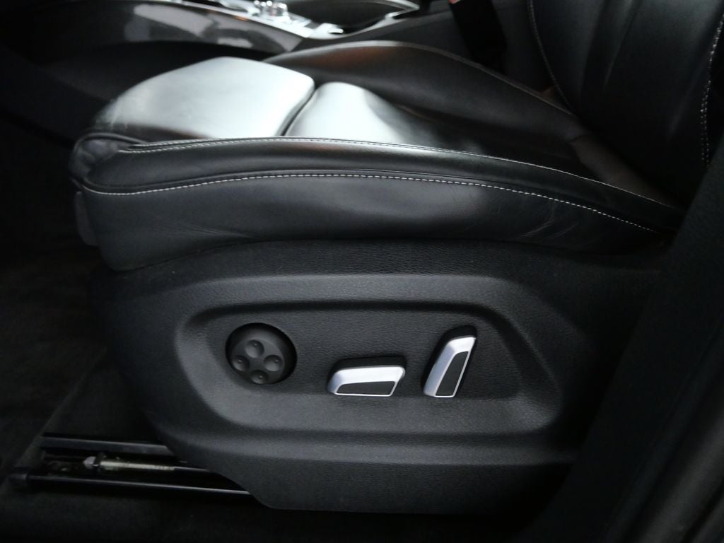 2016 Audi SQ5 3.0T Premium Plus quattro