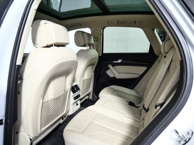 2024 Audi Q5 45 S line Premium quattro