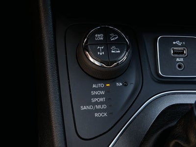 2020 Jeep Cherokee Trailhawk