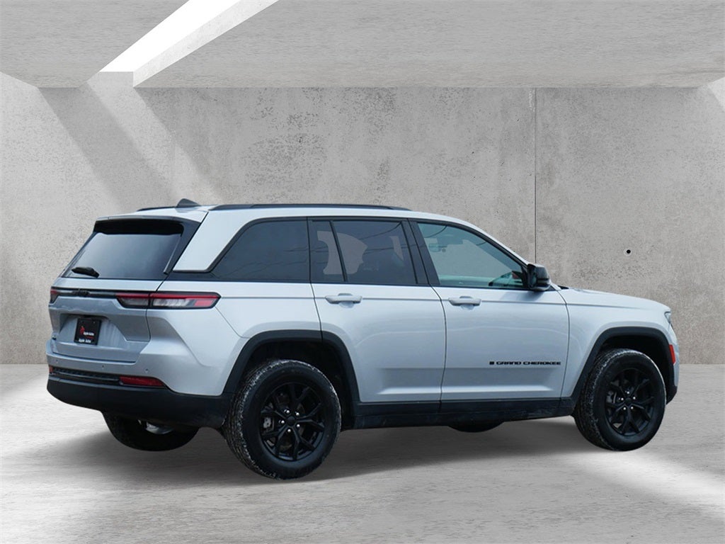 2024 Jeep Grand Cherokee Altitude