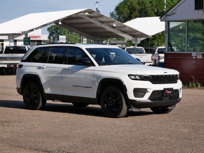 2022 Jeep Grand Cherokee Altitude