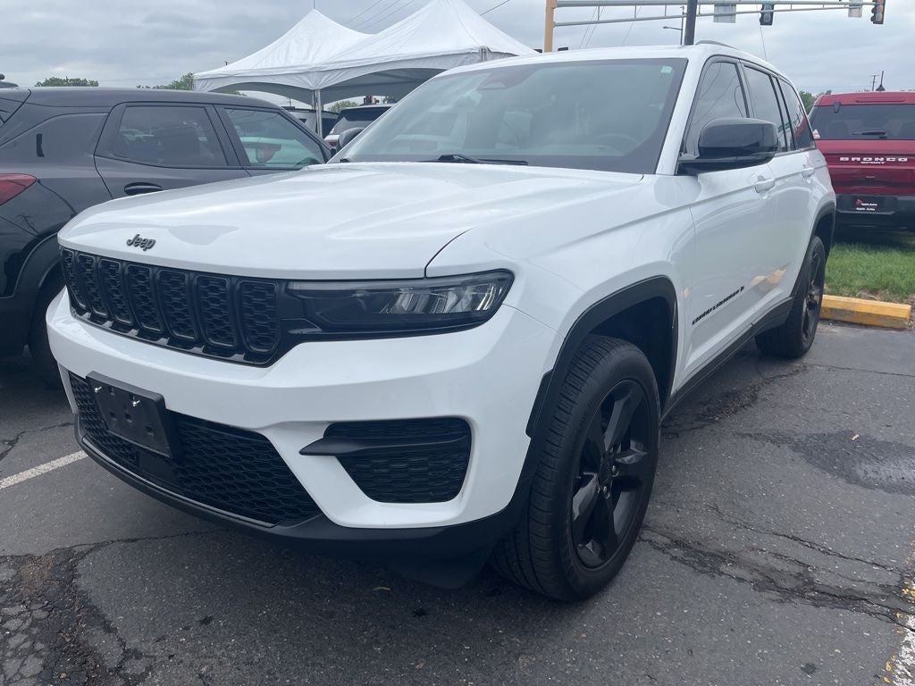 2022 Jeep Grand Cherokee Altitude