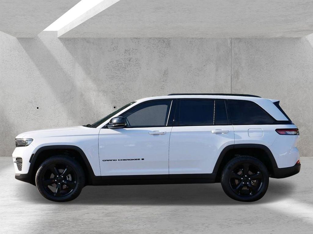 2022 Jeep Grand Cherokee Altitude