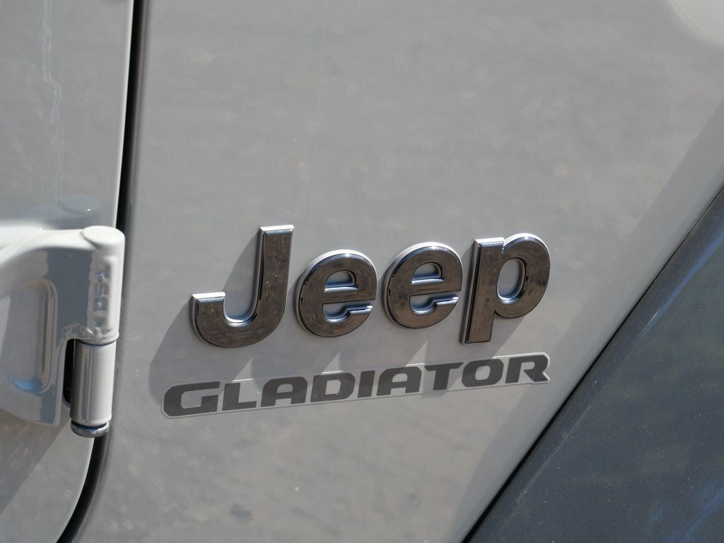 2022 Jeep Gladiator Overland