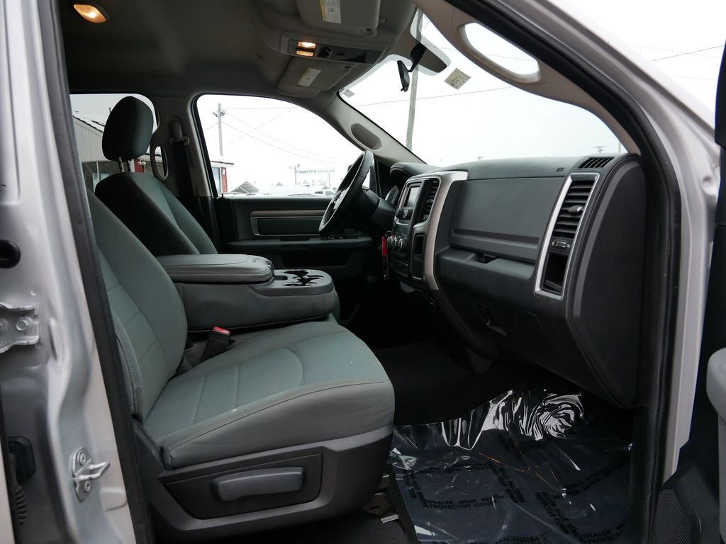 2017 RAM 1500 SLT
