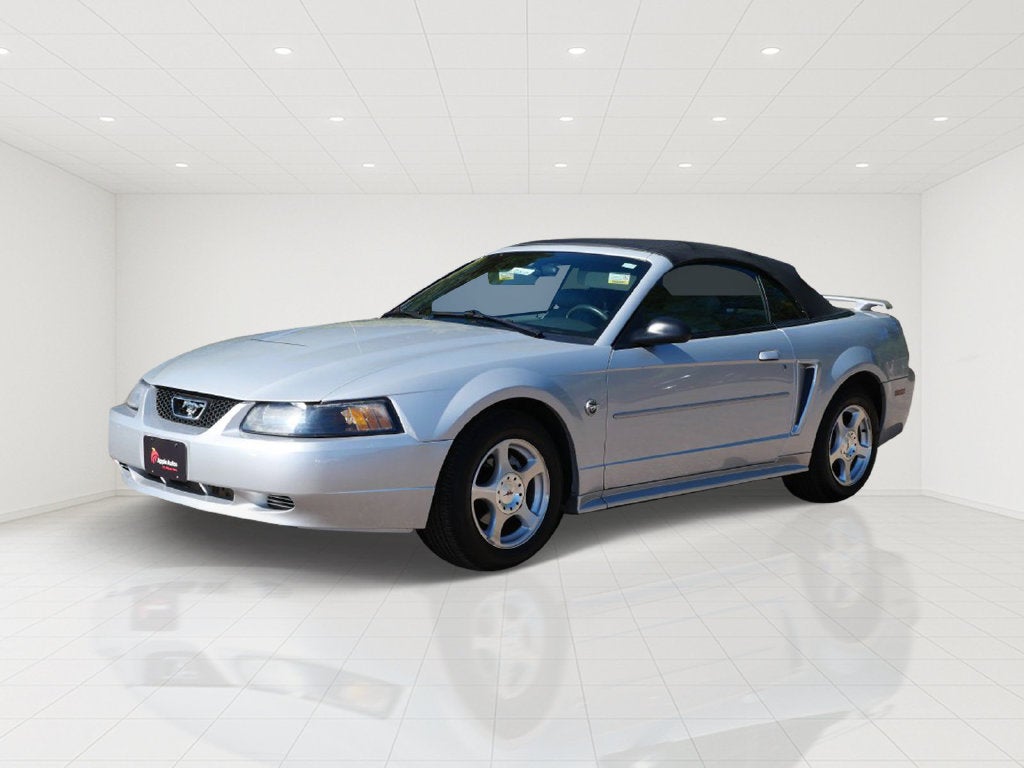 2004 Ford Mustang V6 Deluxe
