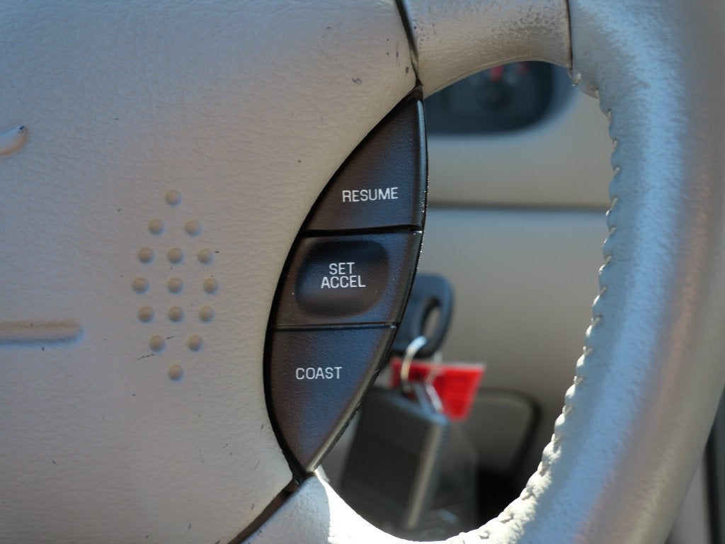 2004 Ford Mustang V6 Deluxe