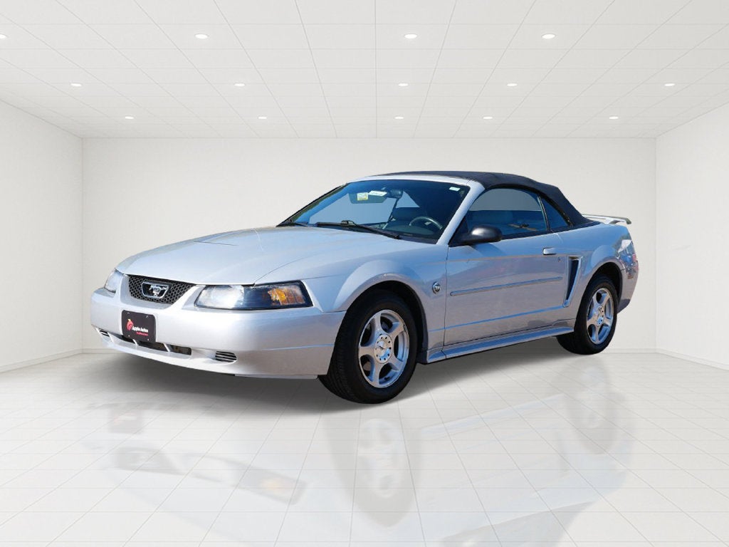 2004 Ford Mustang V6 Deluxe