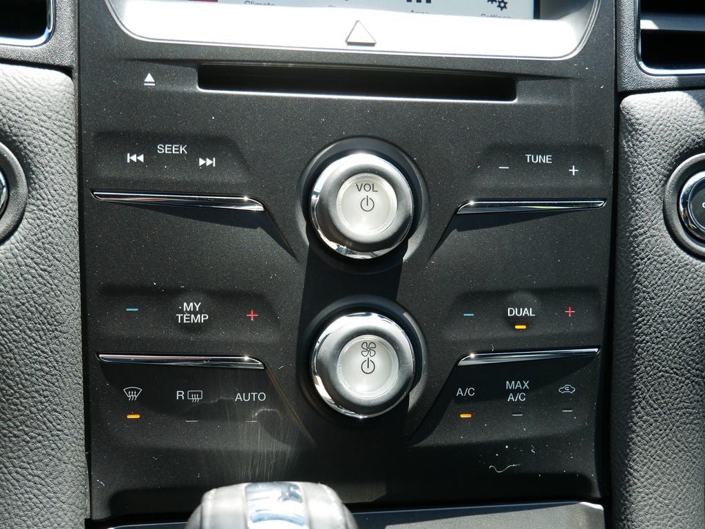 2016 Ford Taurus SEL