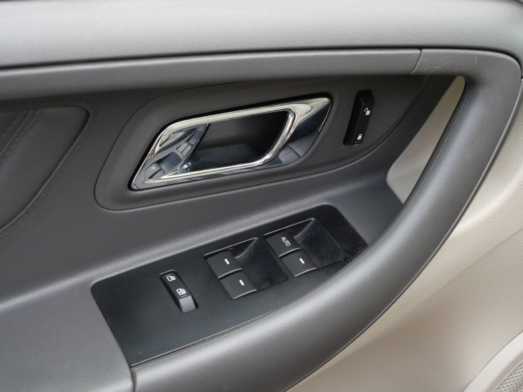 2010 Ford Taurus SEL