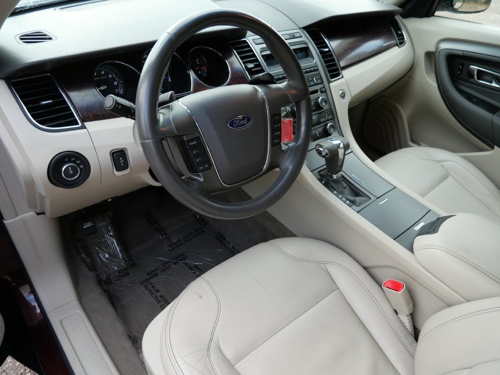 2010 Ford Taurus SEL