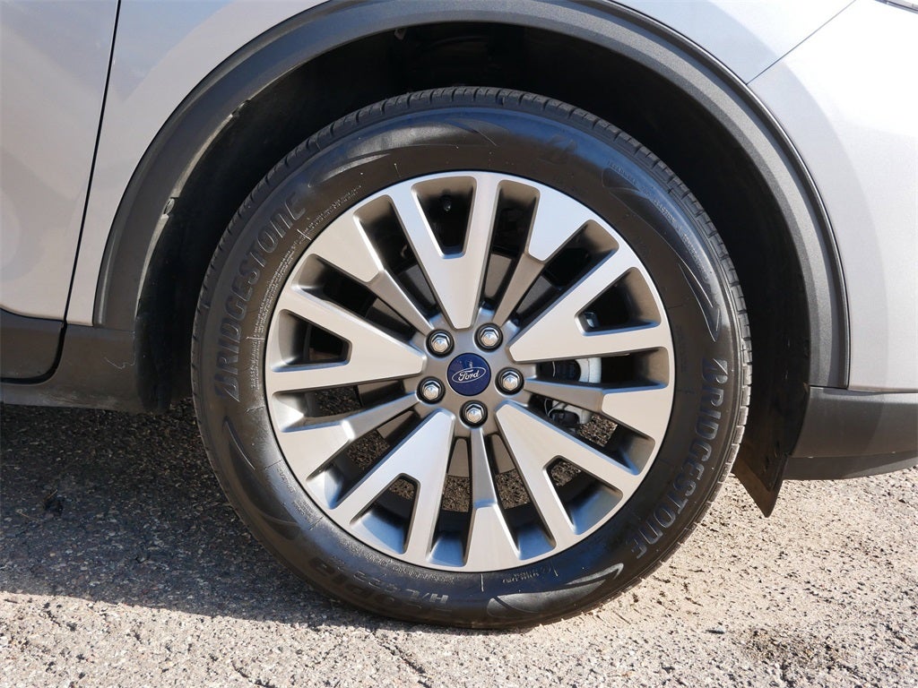 2022 Ford Escape Titanium