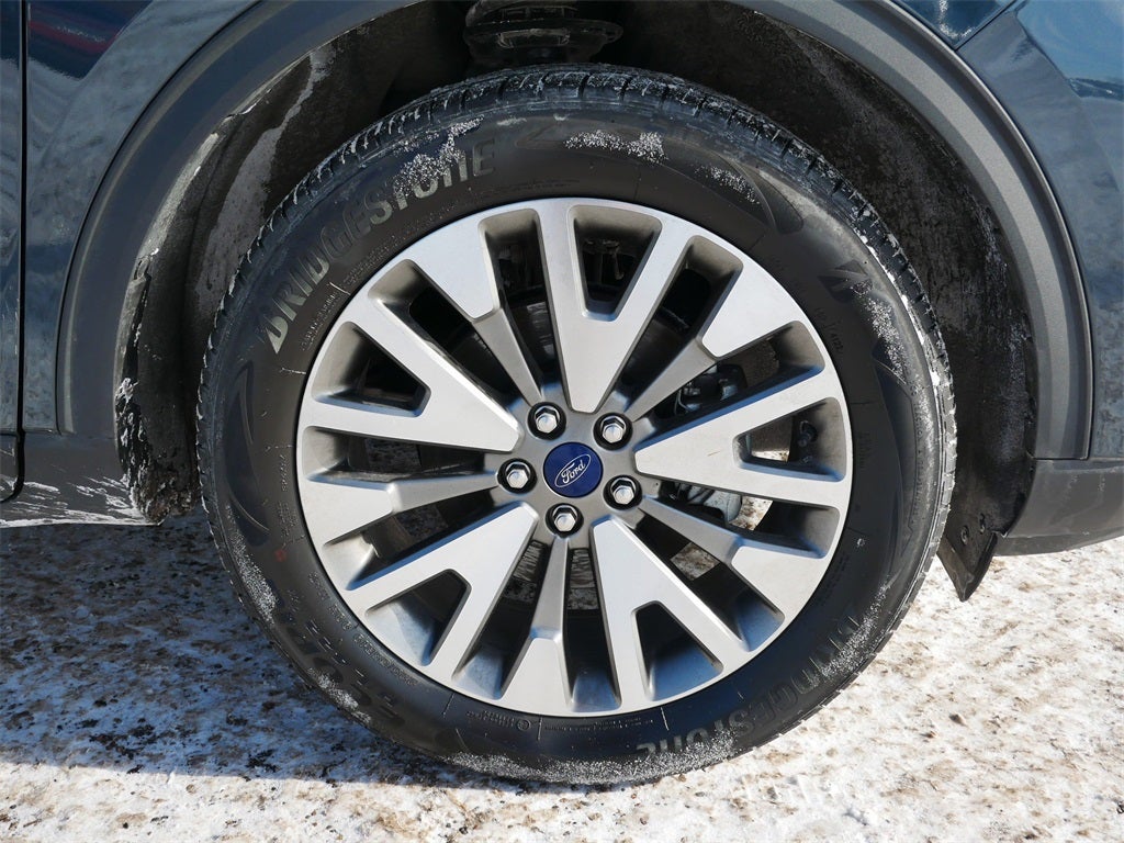 2022 Ford Escape Titanium