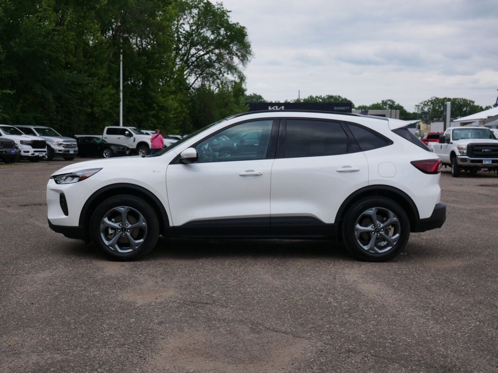 2025 Ford Escape Hybrid ST-Line Select