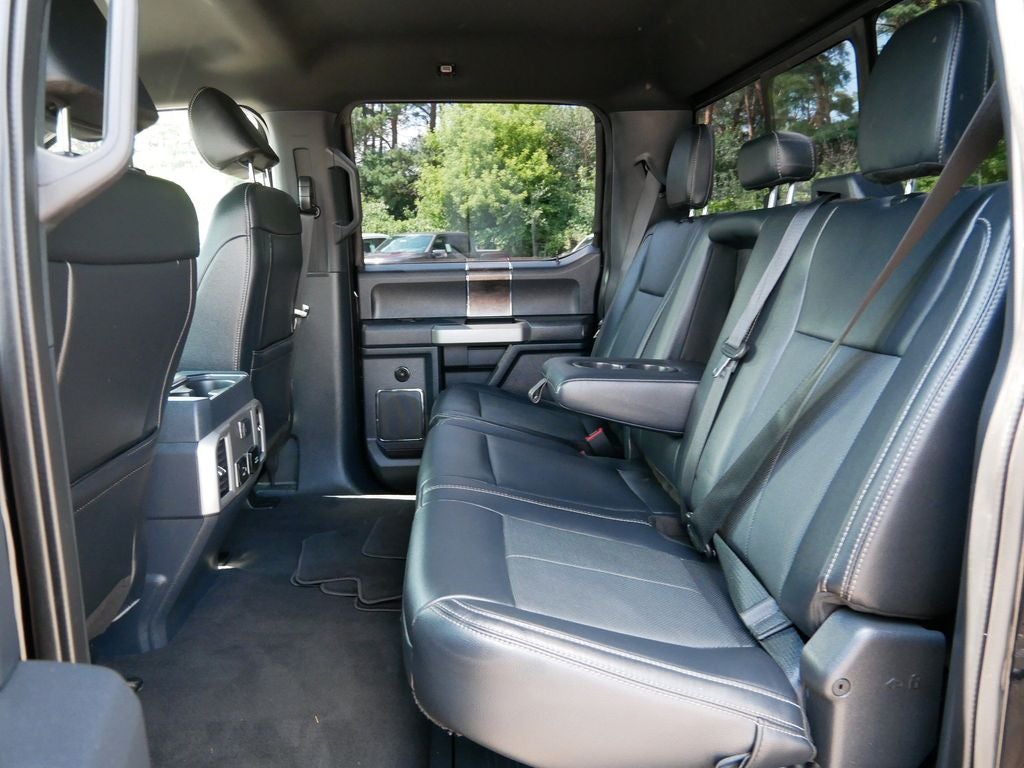 2022 Ford F-350SD Lariat