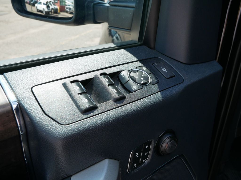 2022 Ford F-350SD Lariat