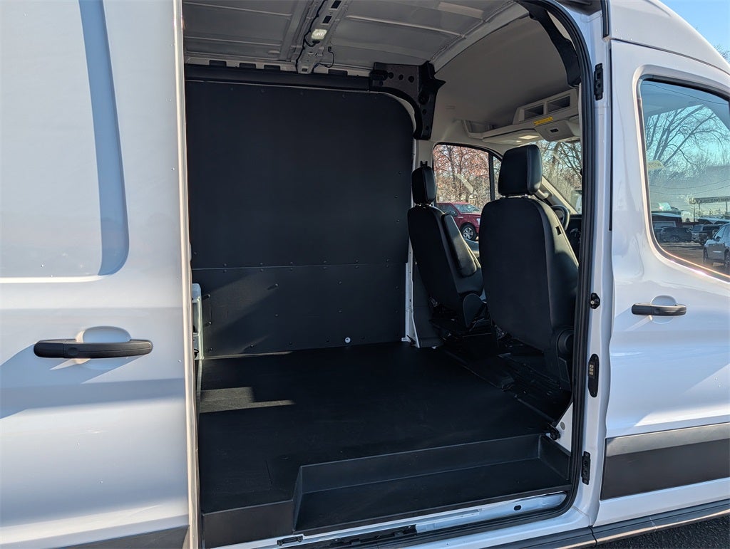 2023 Ford E-Transit-350 Base