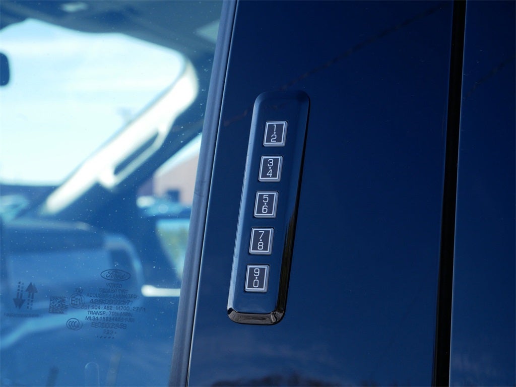 2023 Ford F-150 Lightning XLT