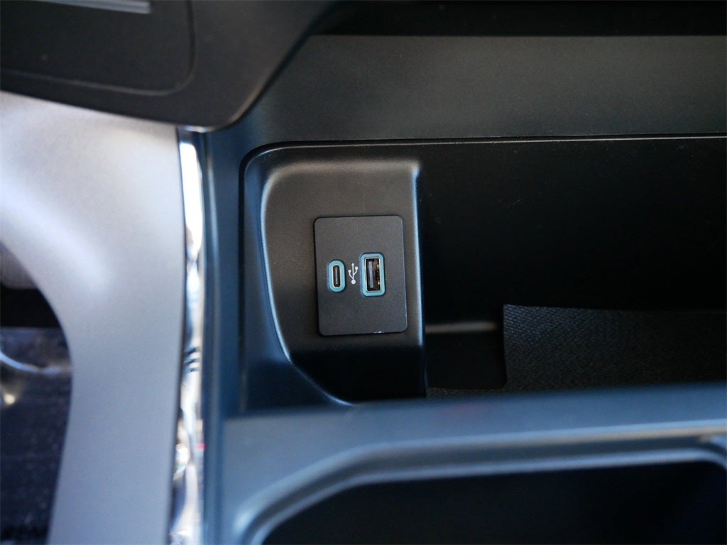 2023 Ford F-150 Lightning XLT