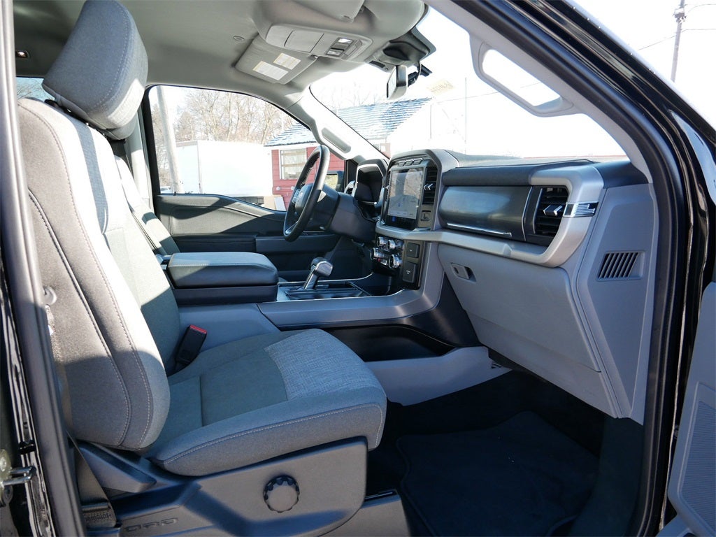 2023 Ford F-150 Lightning XLT