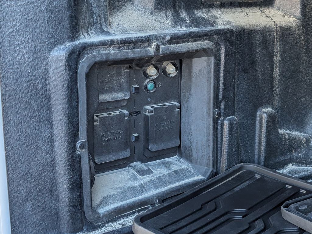 2022 Ford F-150 Lightning Pro