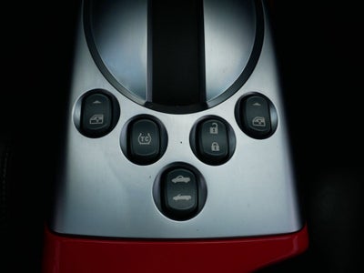 2004 Chevrolet SSR Base