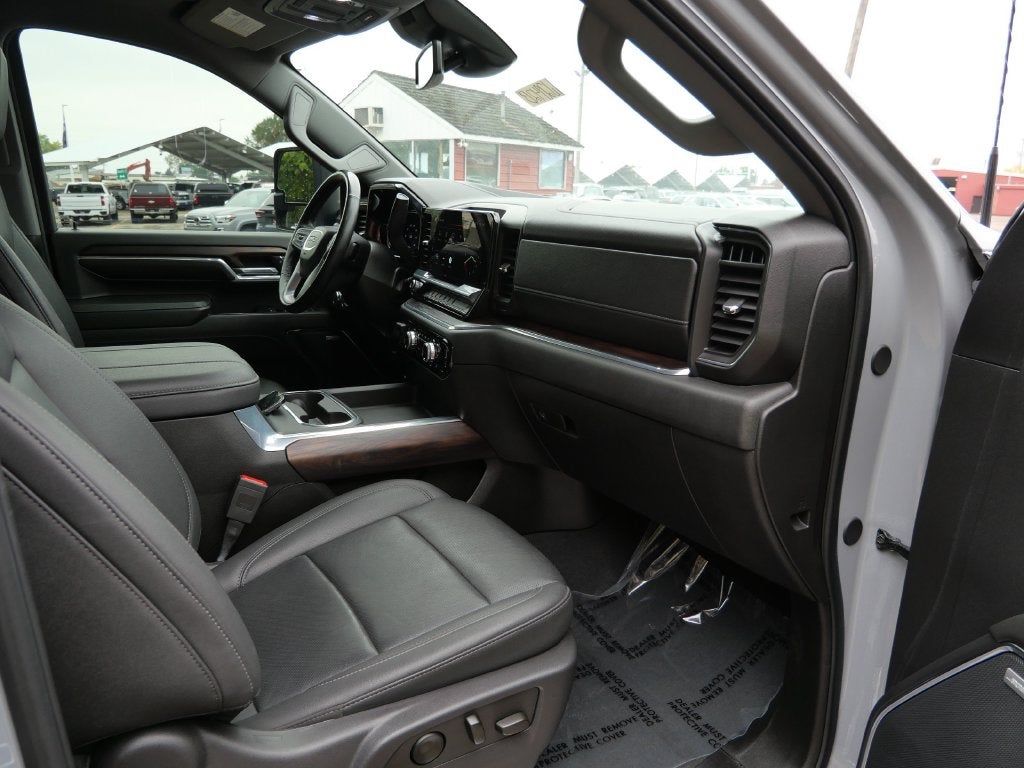 2024 GMC Sierra 2500HD SLT