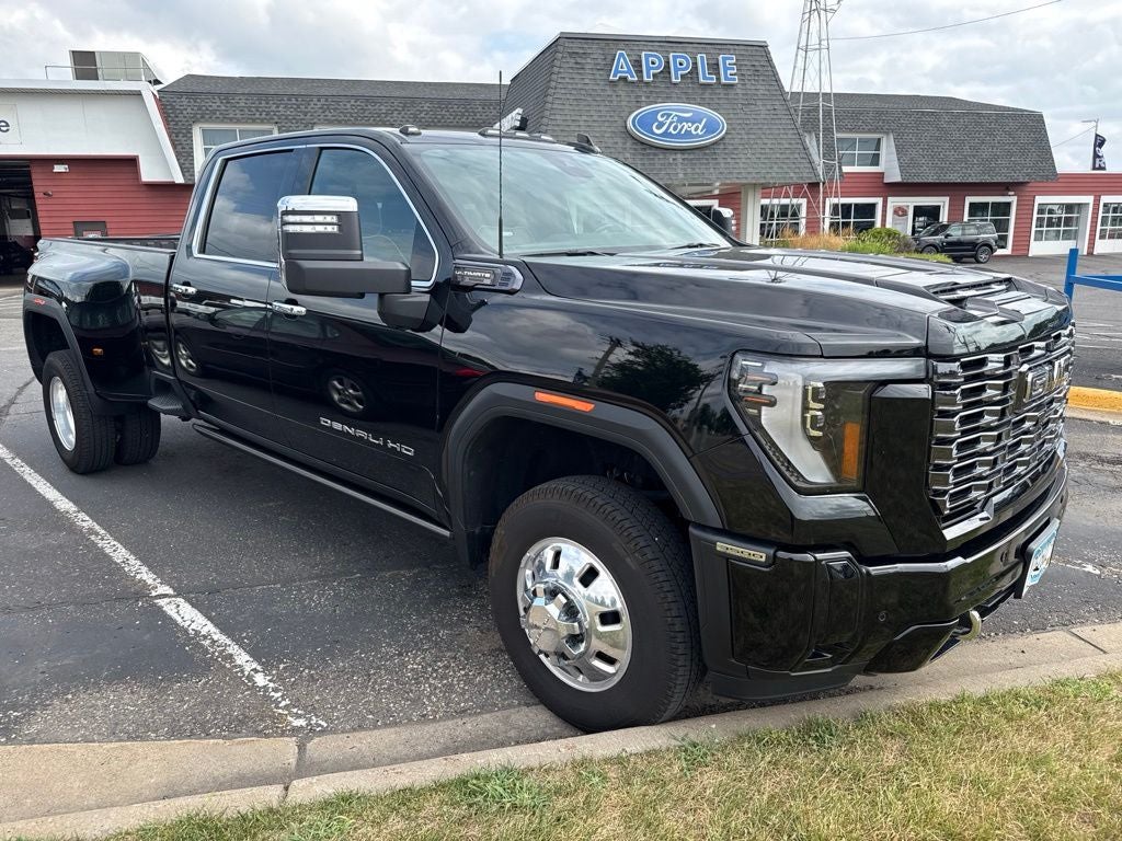 2025 GMC Sierra 3500HD Denali Ultimate