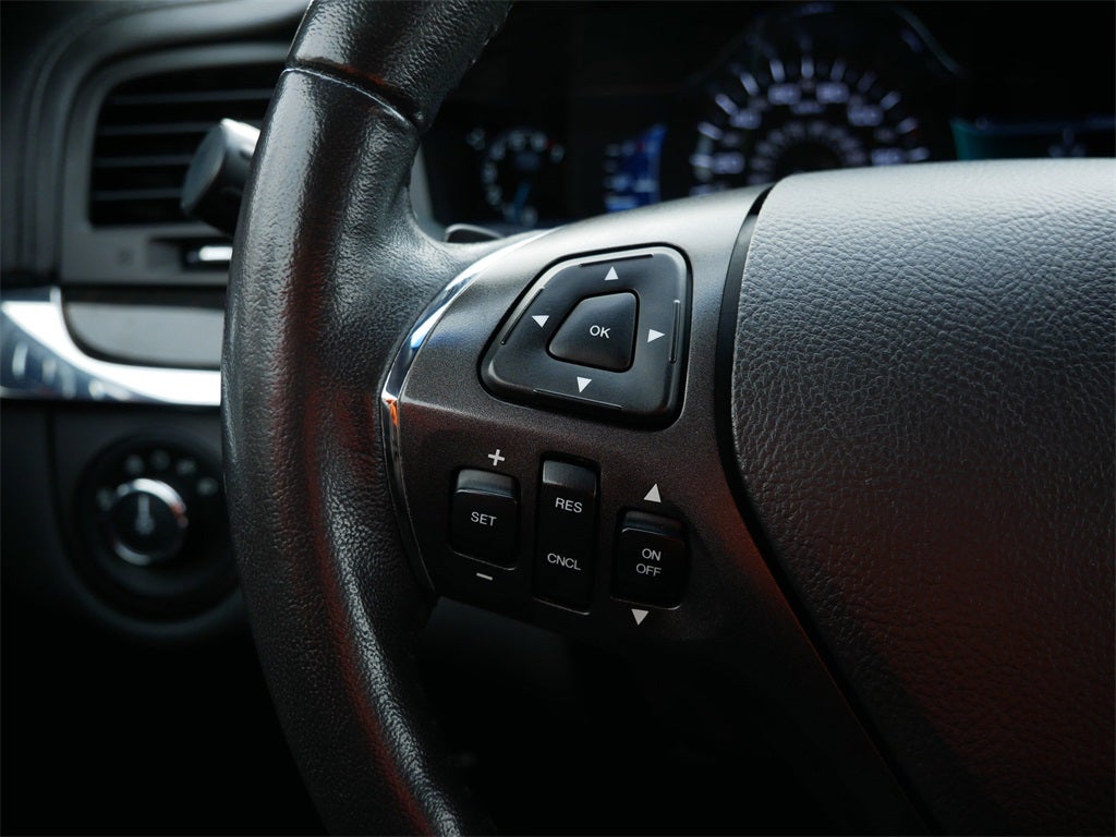 2016 Lincoln MKS Base