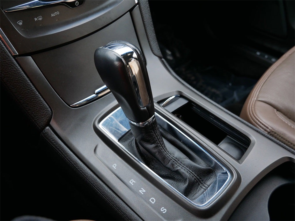 2016 Lincoln MKS Base