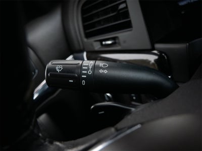 2016 Lincoln MKS Base