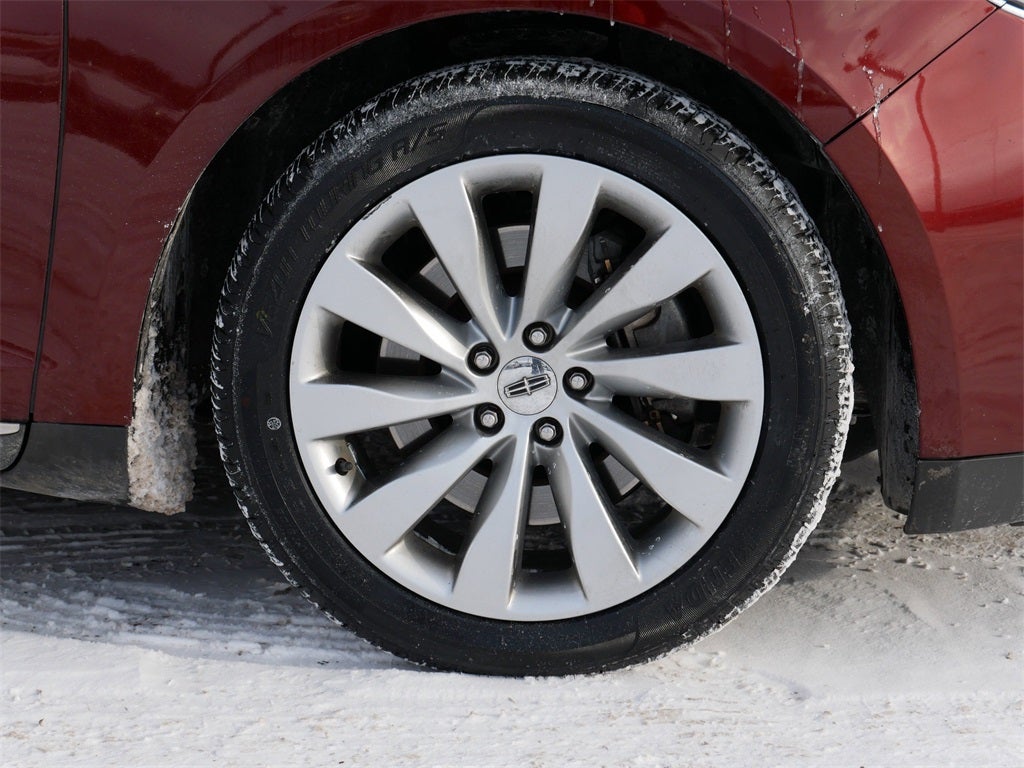 2016 Lincoln MKS Base