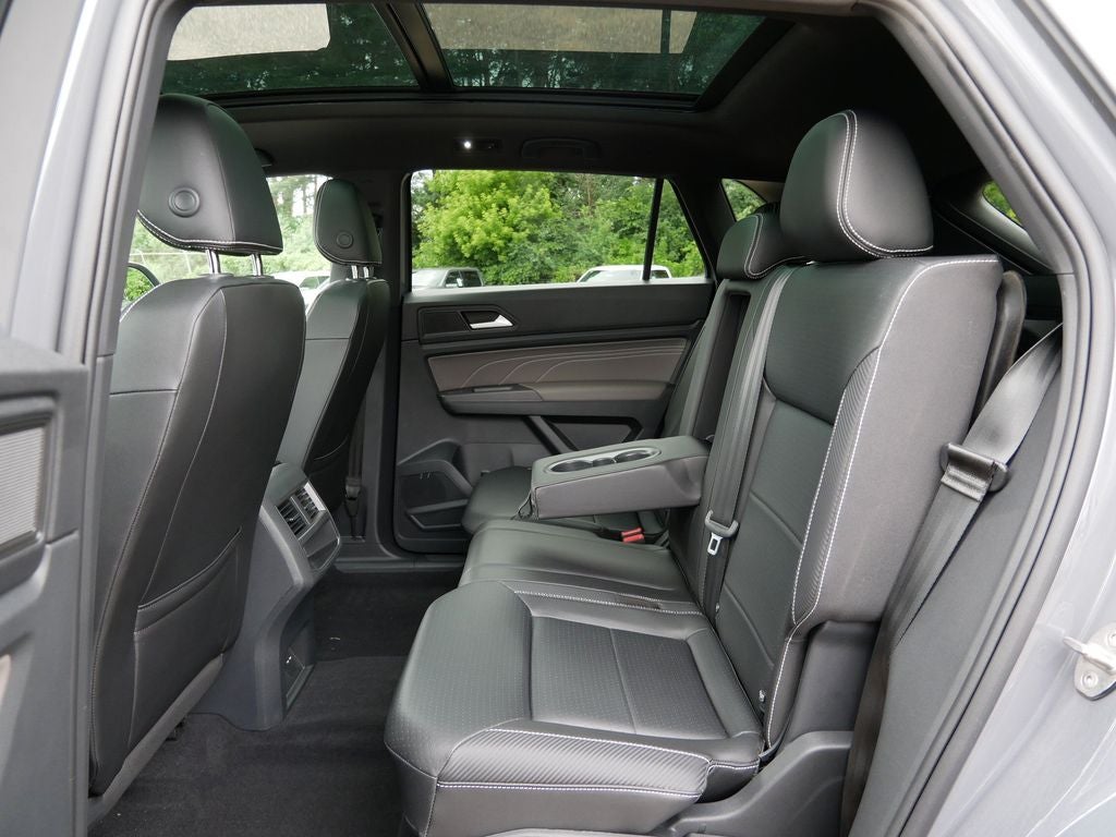 2021 Volkswagen Atlas Cross Sport 3.6L V6 SE w/Technology R-Line