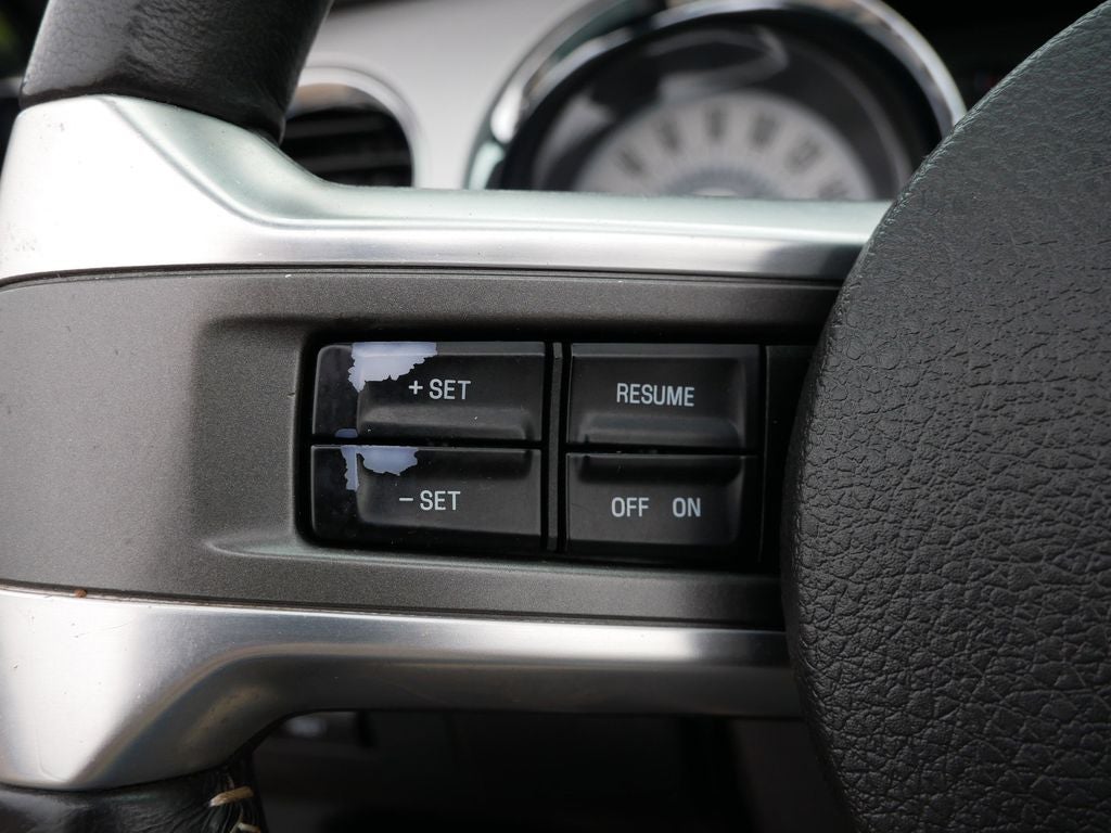 2012 Ford Mustang V6 Premium
