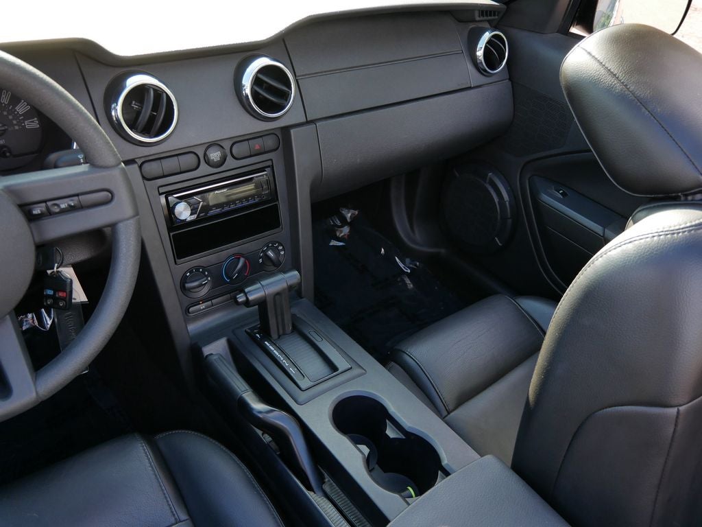 2006 Ford Mustang V6 Premium