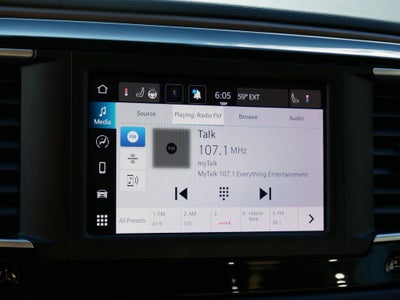 2024 Chrysler Voyager LX