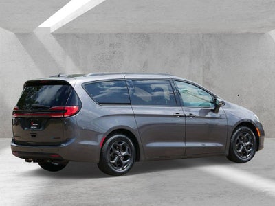 2021 Chrysler Pacifica Hybrid Limited