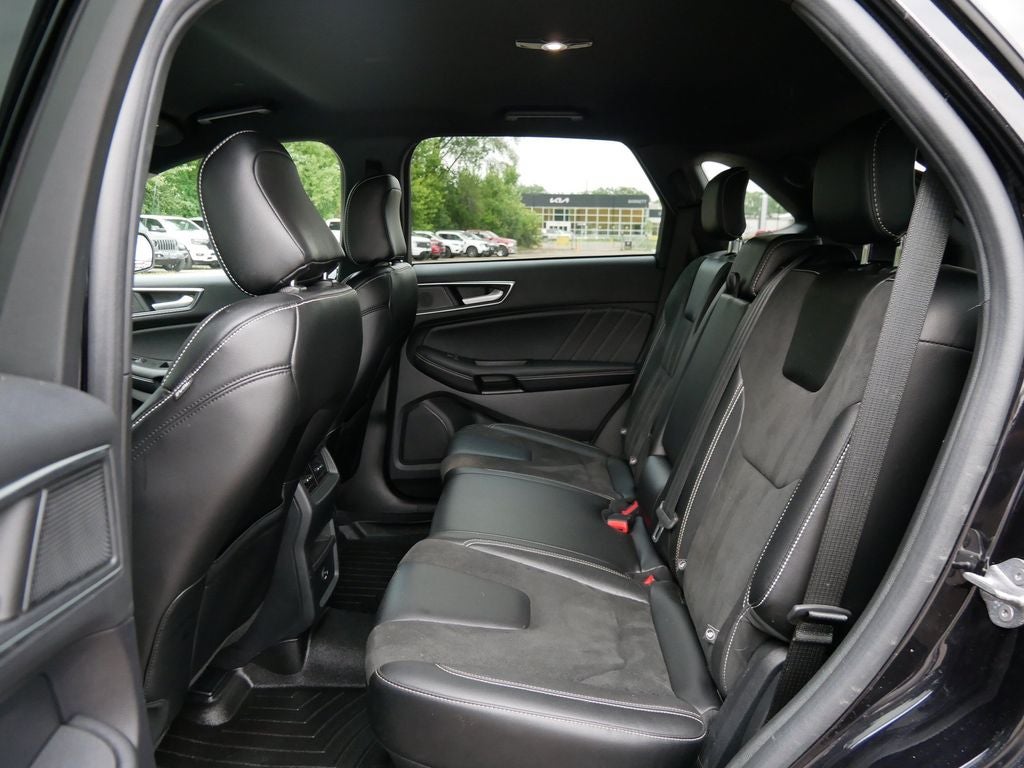 2021 Ford Edge ST