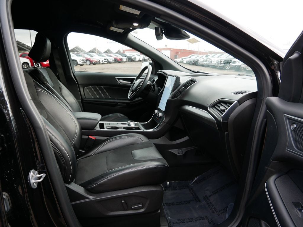 2023 Ford Edge ST