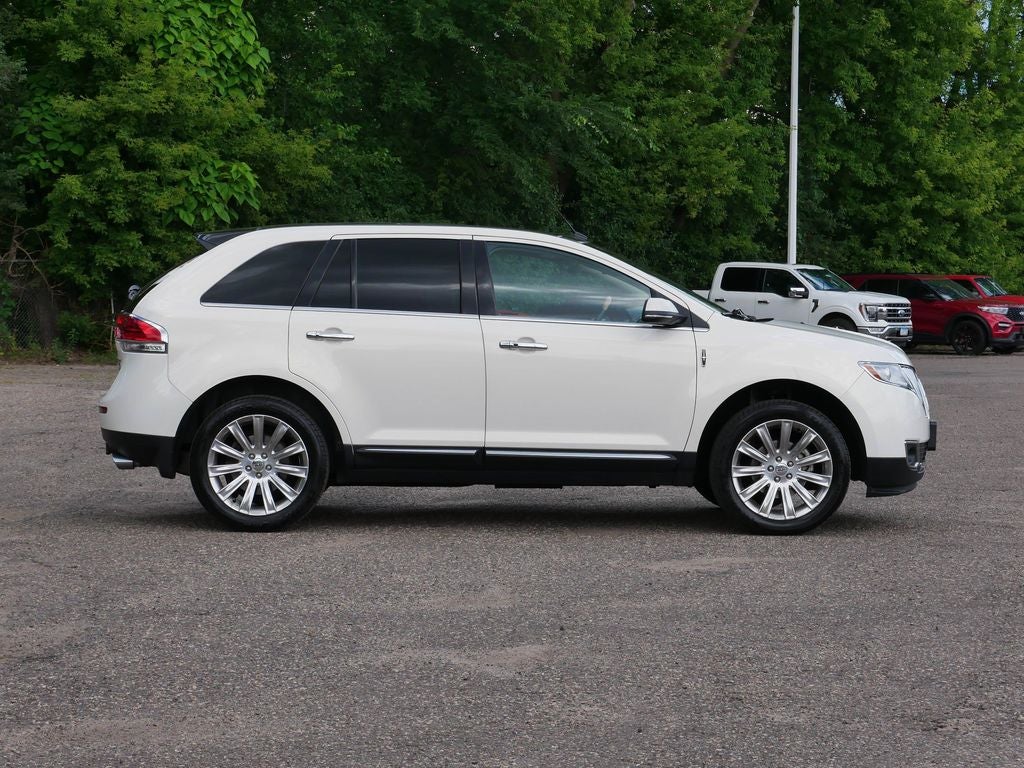 2013 Lincoln MKX Base