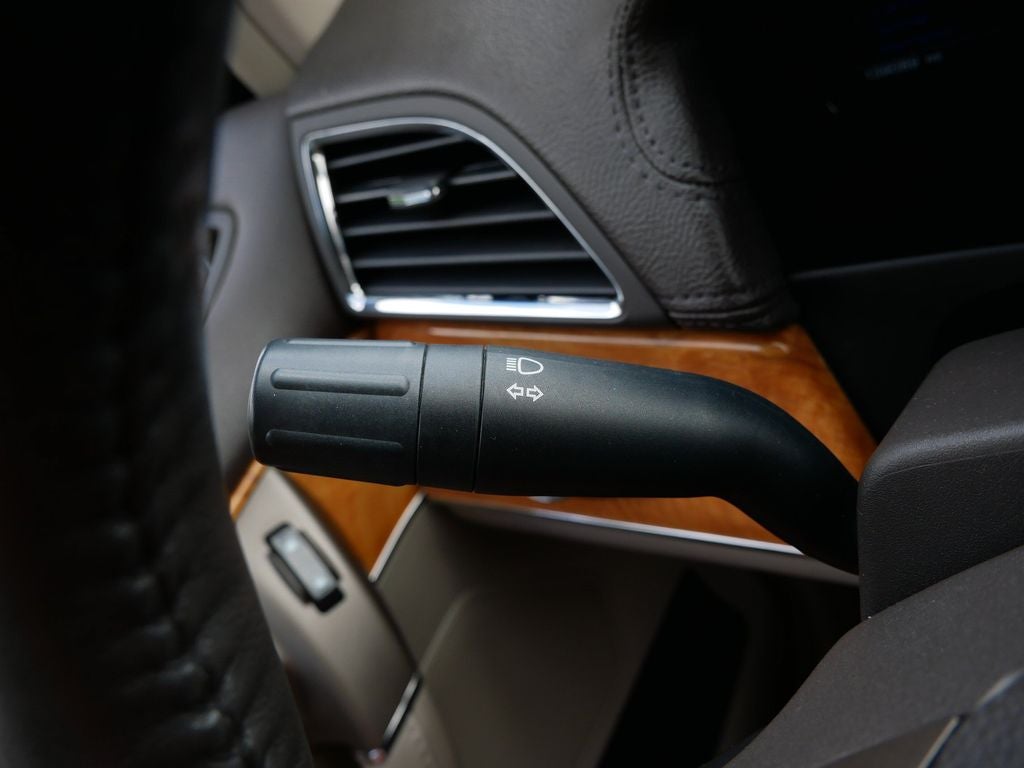 2013 Lincoln MKX Base