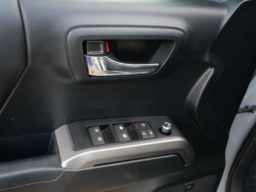 2018 Toyota Tacoma Limited V6