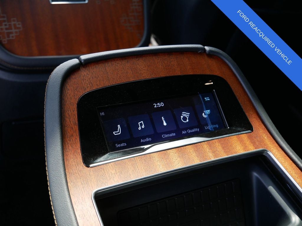 2025 Lincoln Navigator L Black Label