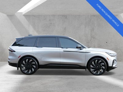 2024 Lincoln Nautilus Reserve