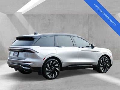 2024 Lincoln Nautilus Reserve