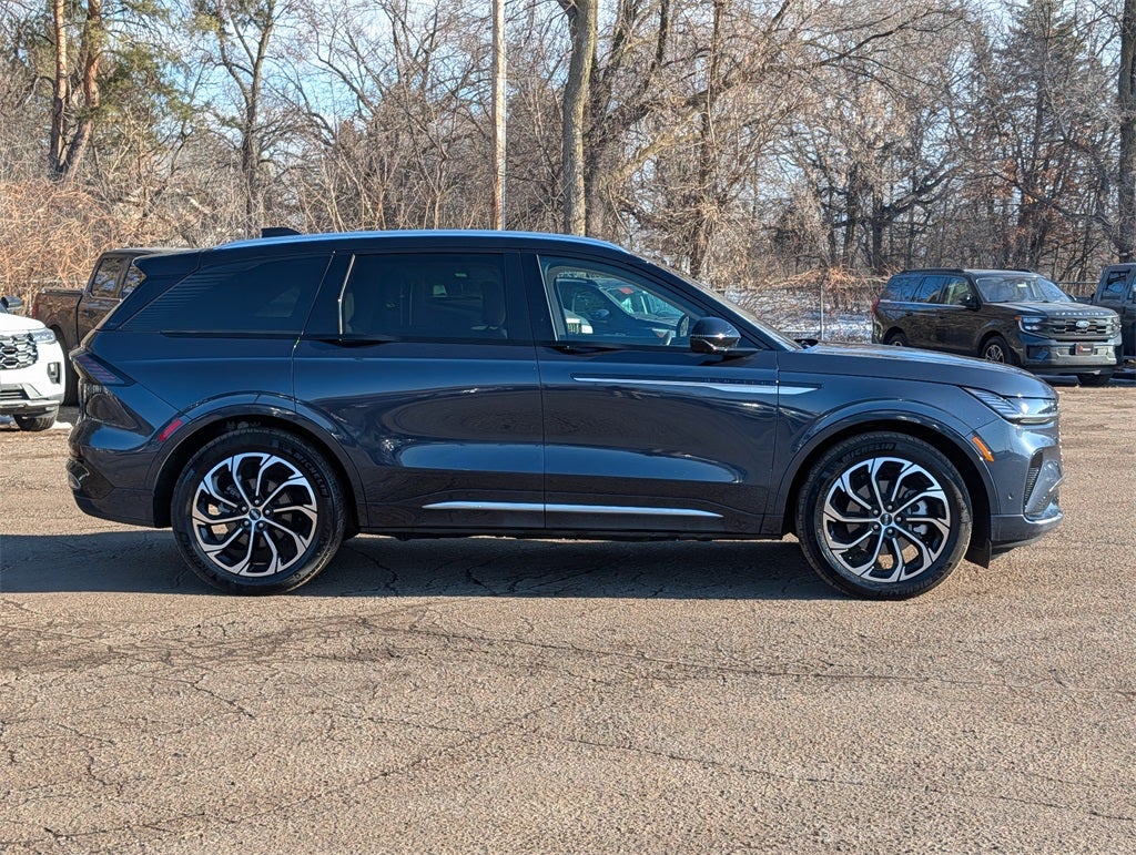 2024 Lincoln Nautilus Reserve