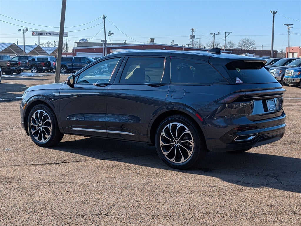 2024 Lincoln Nautilus Reserve