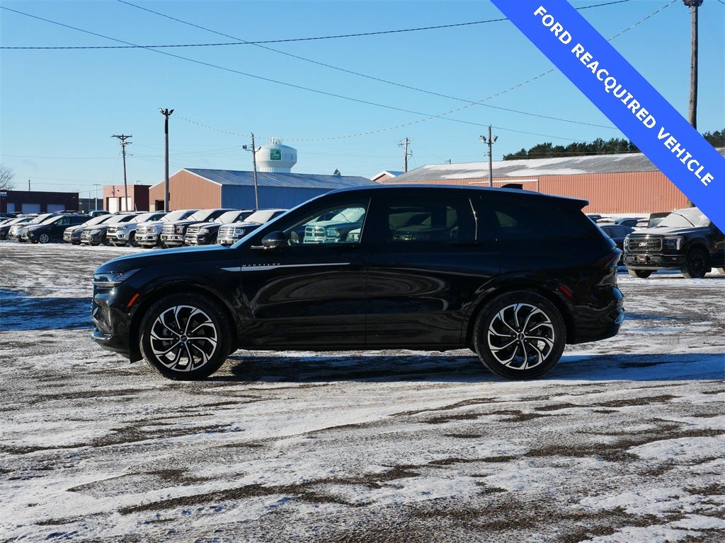 2025 Lincoln Nautilus Reserve