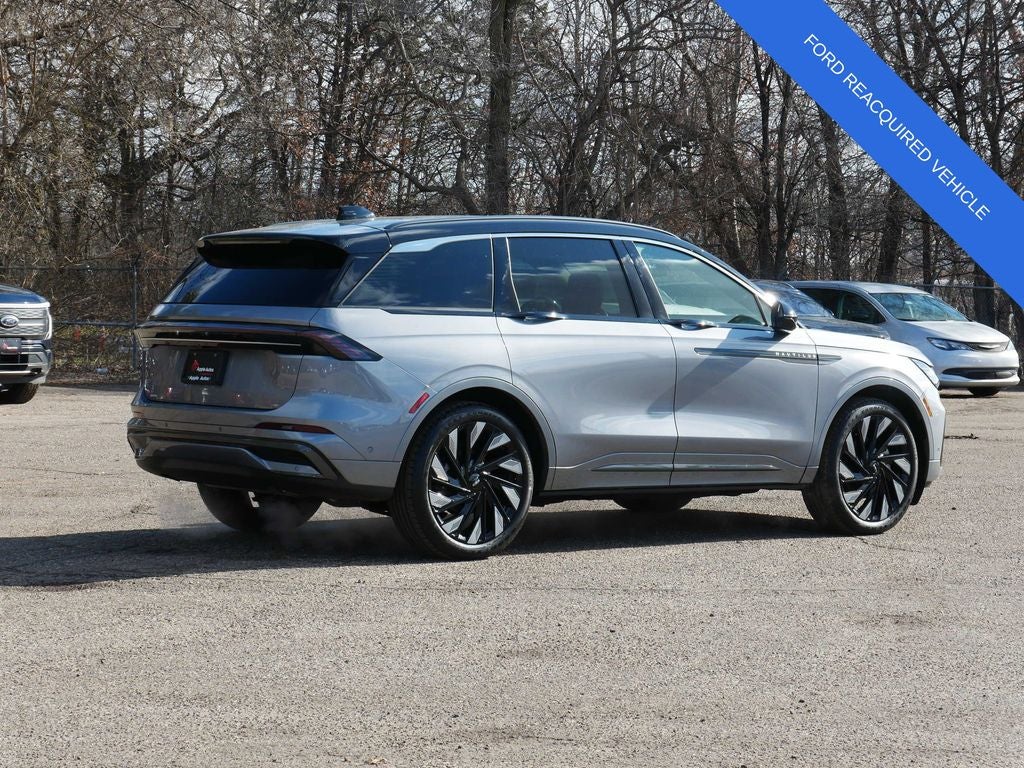 2024 Lincoln Nautilus Black Label